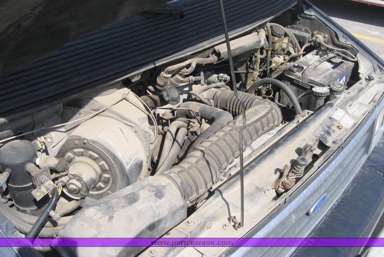 image for item 2090 1990 Ford Aerostar van