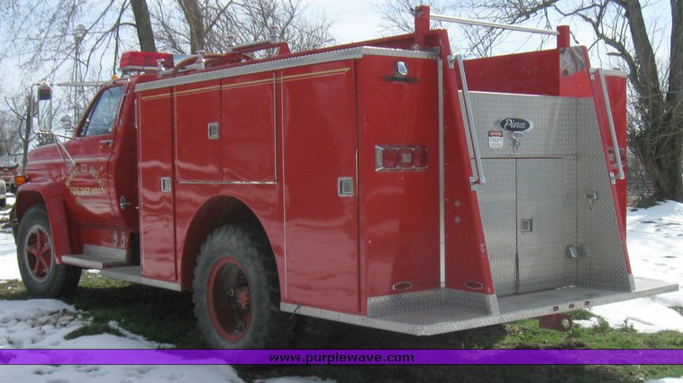 image for item 2097 1983 GMC fire tanker pumper