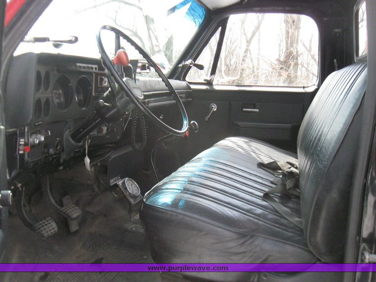 image for item 2097 1983 GMC fire tanker pumper