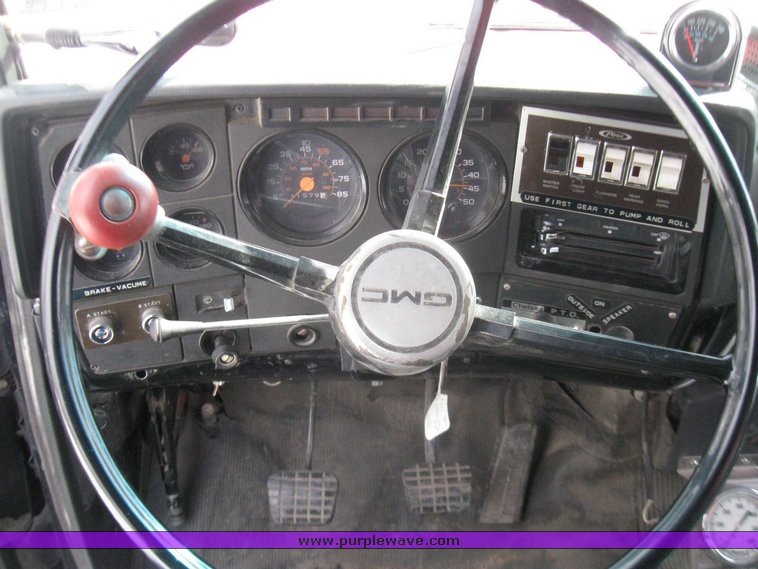 image for item 2097 1983 GMC fire tanker pumper