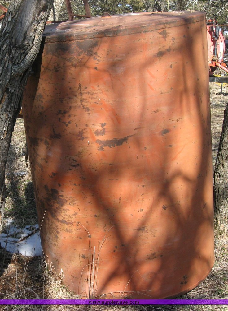 image for item 2126 300 gallon fuel tank on stand
