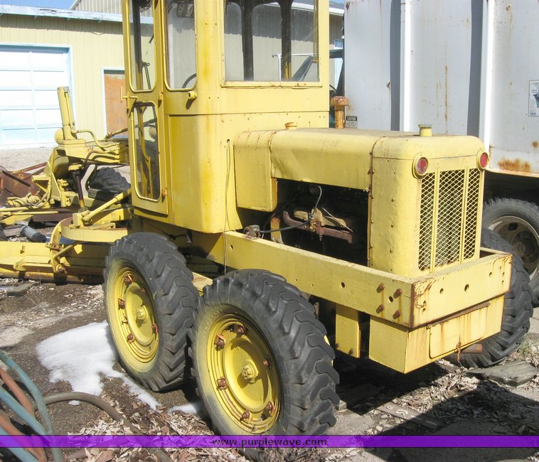 image for item 2127 1966 Galion road grader