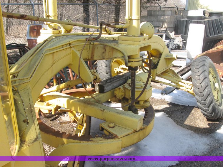 image for item 2127 1966 Galion road grader