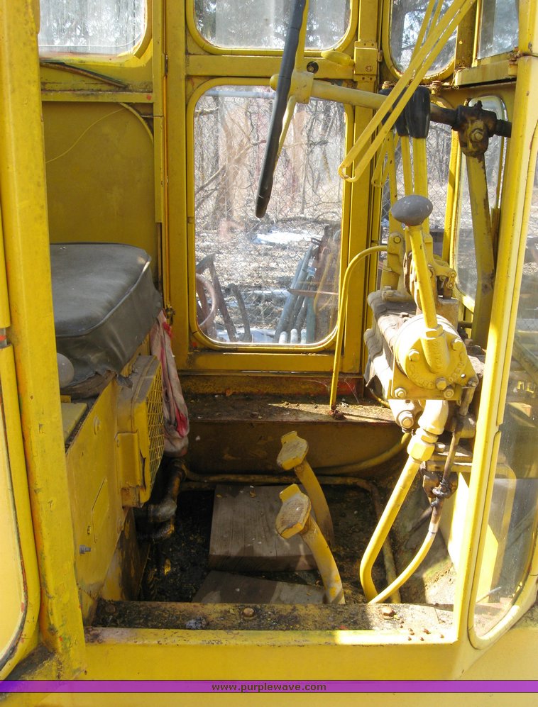 image for item 2127 1966 Galion road grader