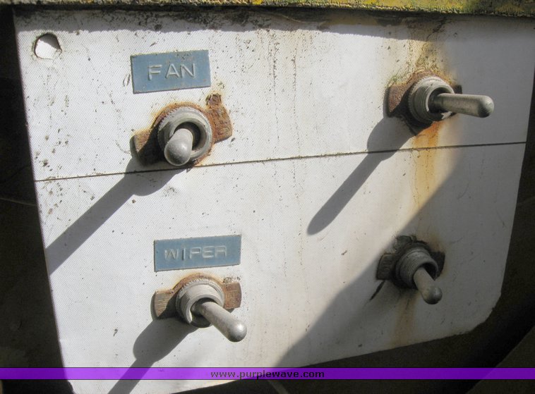 image for item 2127 1966 Galion road grader