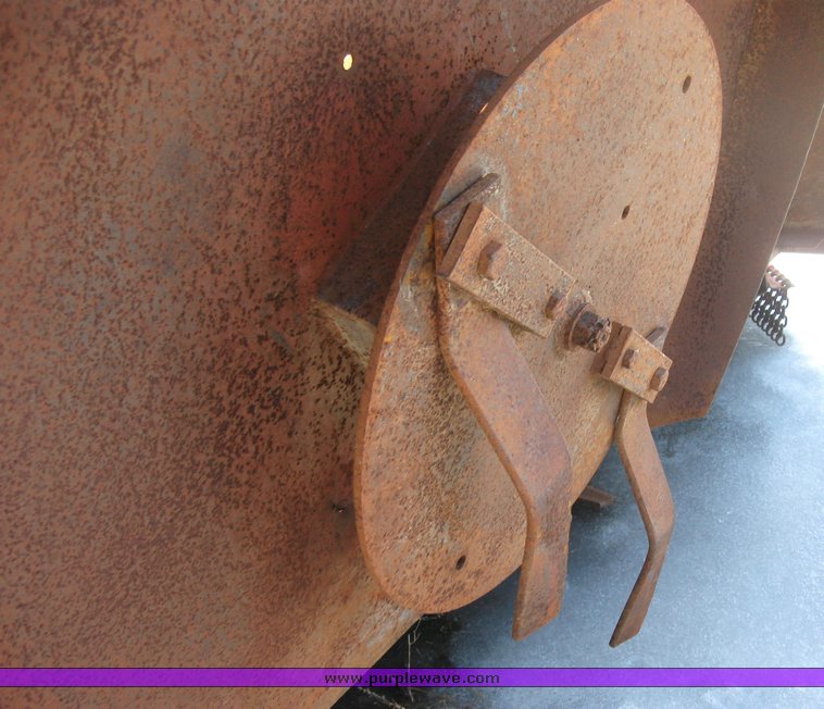 image for item 2131 1980 BMB 15' batwing mower