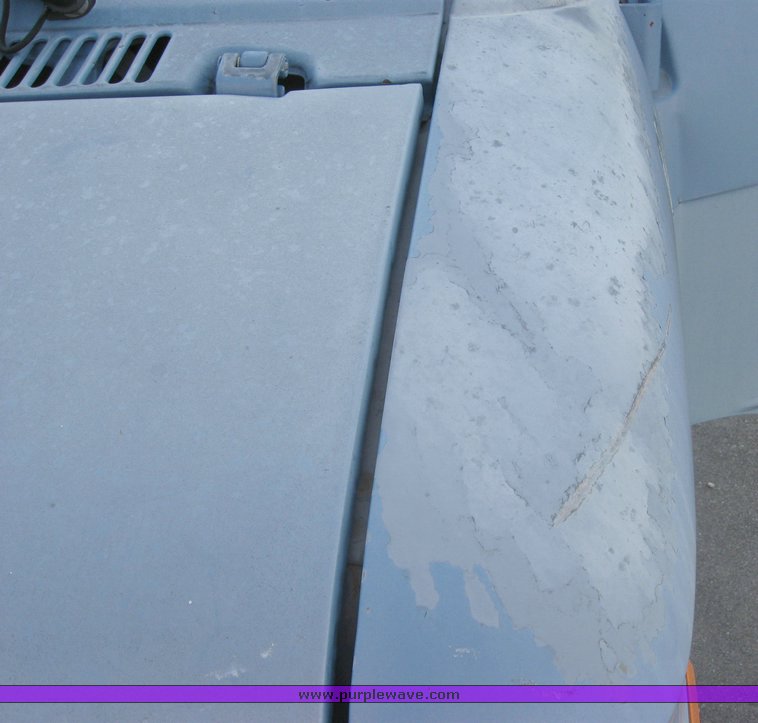 image for item 2137 1986 Chevrolet G30 sport van