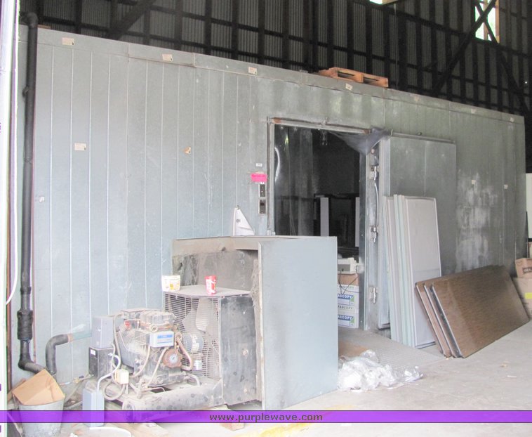 image for item 2940 Walk in freezer