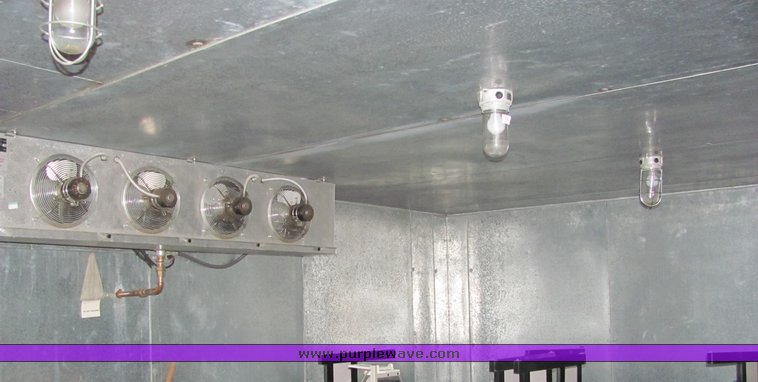 image for item 2940 Walk in freezer