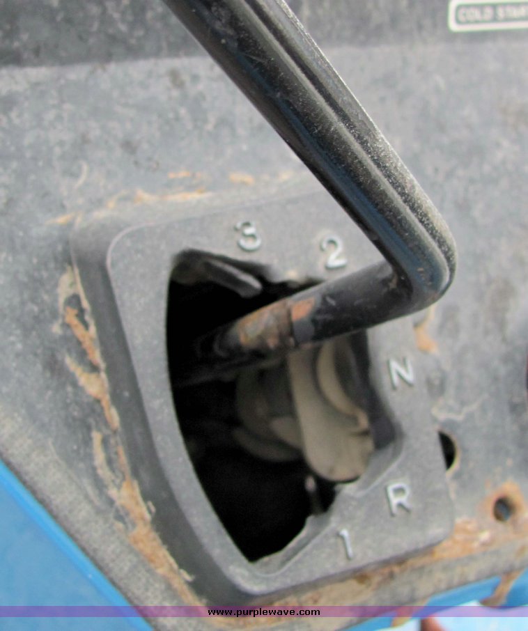 image for item 3111 Ford 3415 tractor