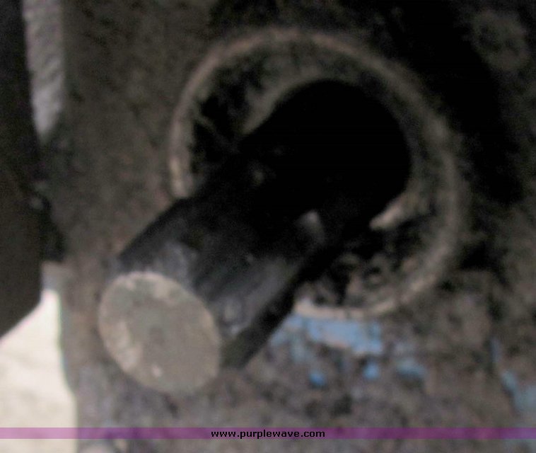 image for item 3111 Ford 3415 tractor