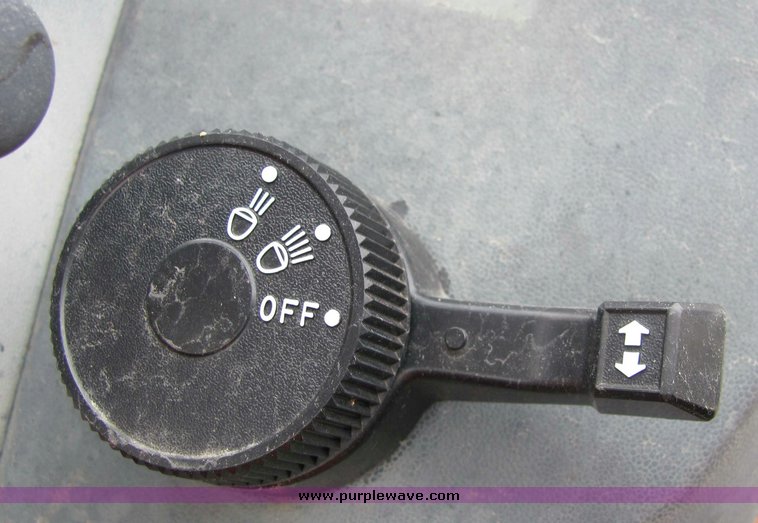 image for item 3112 Kubota L3750 tractor