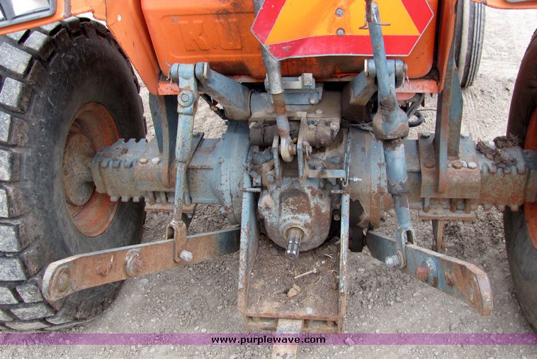 image for item 3112 Kubota L3750 tractor