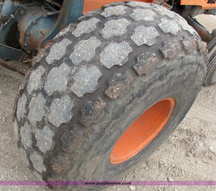 image for item 3112 Kubota L3750 tractor