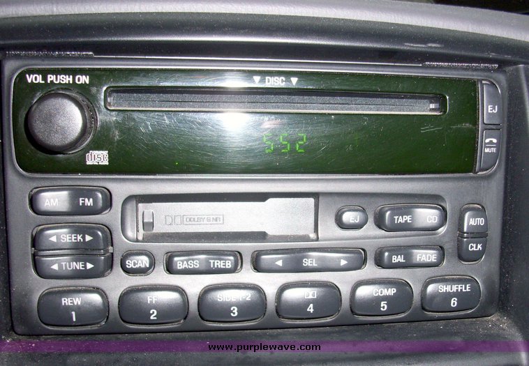 image for item 3182 2003 Ford Explorer