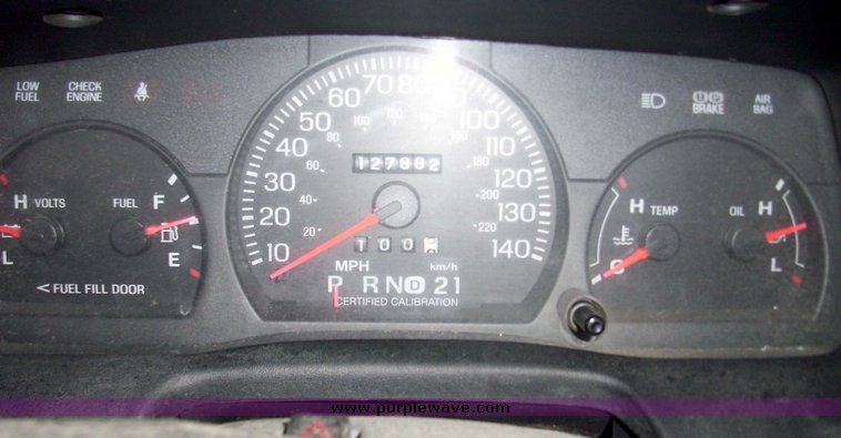 image for item 3183 2005 Ford Crown Victoria Police Interceptor