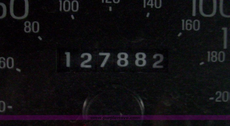 image for item 3183 2005 Ford Crown Victoria Police Interceptor