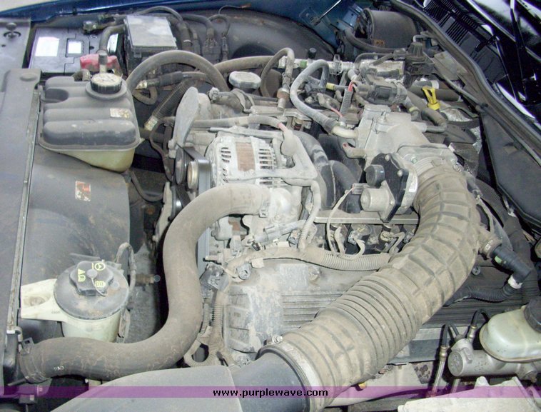 image for item 3183 2005 Ford Crown Victoria Police Interceptor