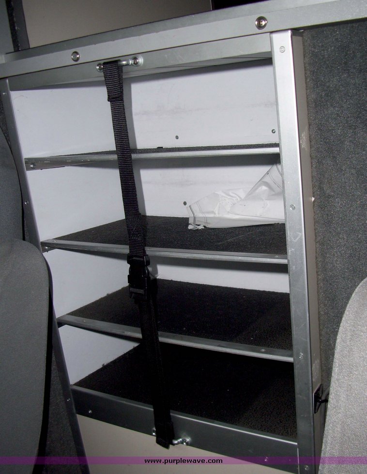 image for item 3184 2006 Ford E450 Super Duty ambulance