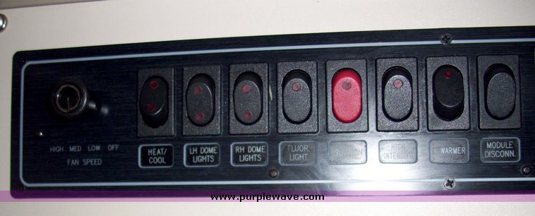 image for item 3184 2006 Ford E450 Super Duty ambulance