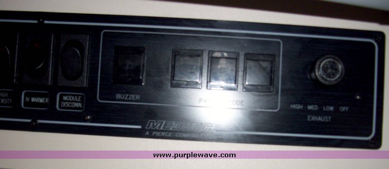 image for item 3184 2006 Ford E450 Super Duty ambulance