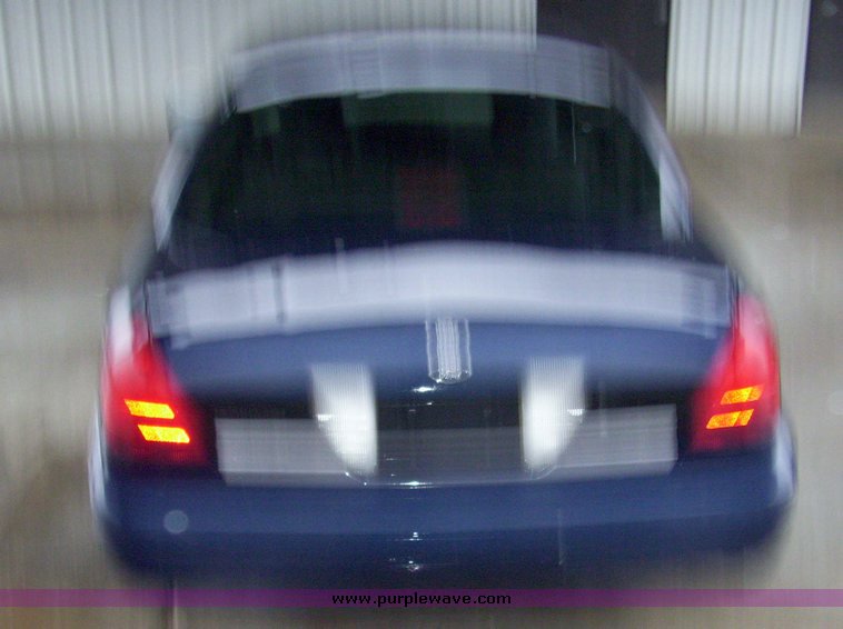 image for item 3185 2003 Ford Crown Victoria Police Interceptor