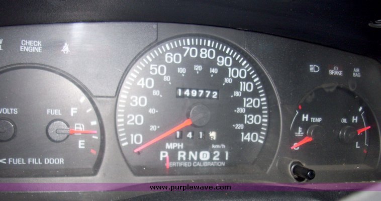 image for item 3185 2003 Ford Crown Victoria Police Interceptor