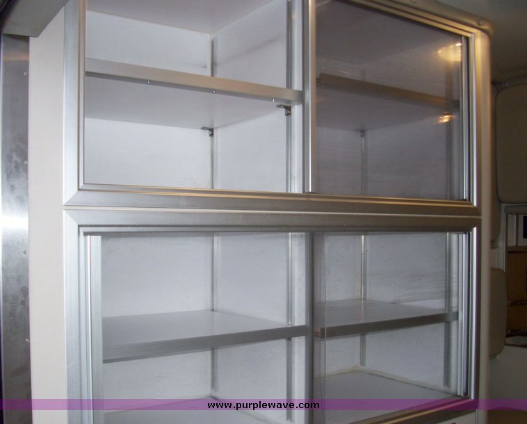 image for item 3186 2006 Ford E450 Super Duty ambulance