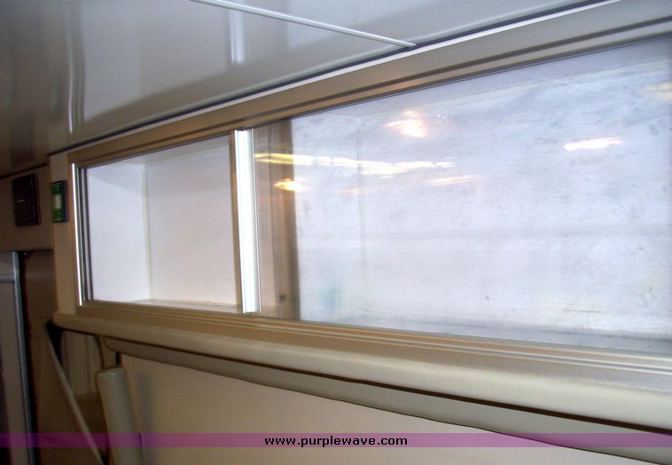 image for item 3186 2006 Ford E450 Super Duty ambulance