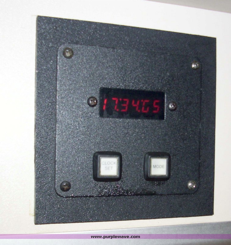 image for item 3186 2006 Ford E450 Super Duty ambulance