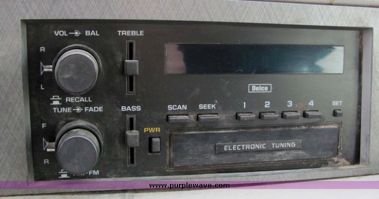 image for item 3249 1993 GMC Vandura