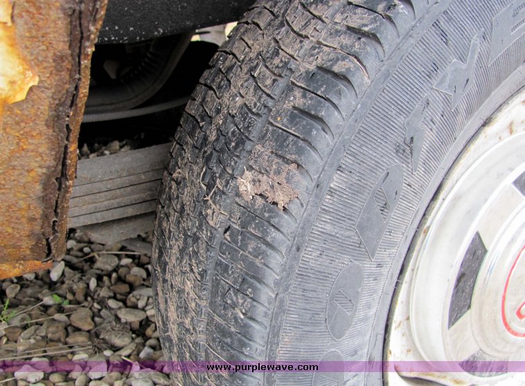 image for item 3249 1993 GMC Vandura