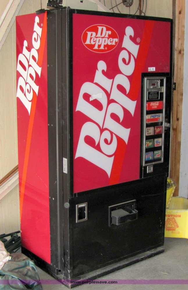image for item 3274 Vending machine