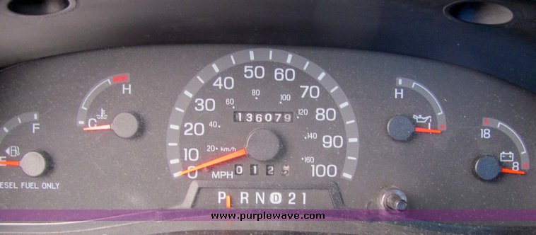 image for item 3281 2002 Ford E450 Super Duty ambulance chassis