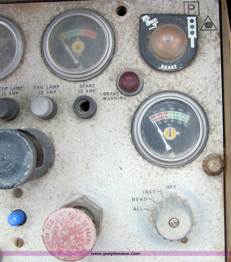 image for item 3282 1981 Caterpillar 950C wheel loader