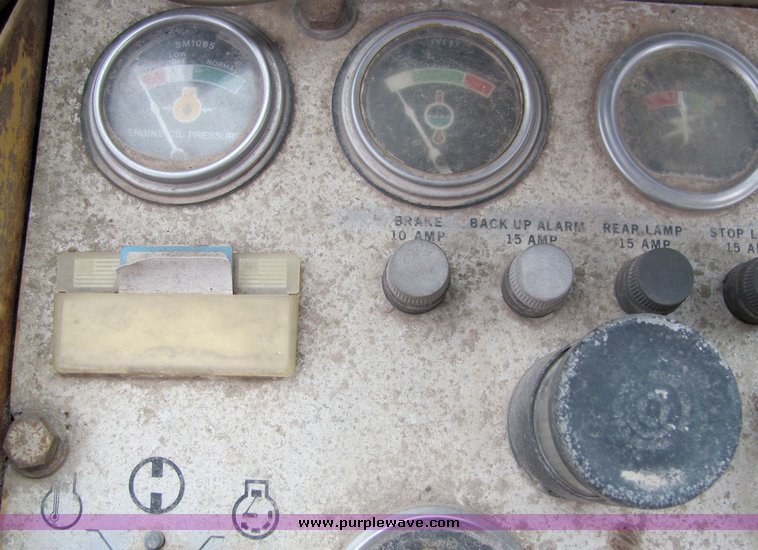 image for item 3282 1981 Caterpillar 950C wheel loader