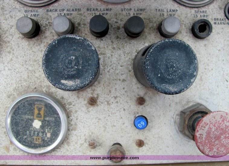 image for item 3282 1981 Caterpillar 950C wheel loader