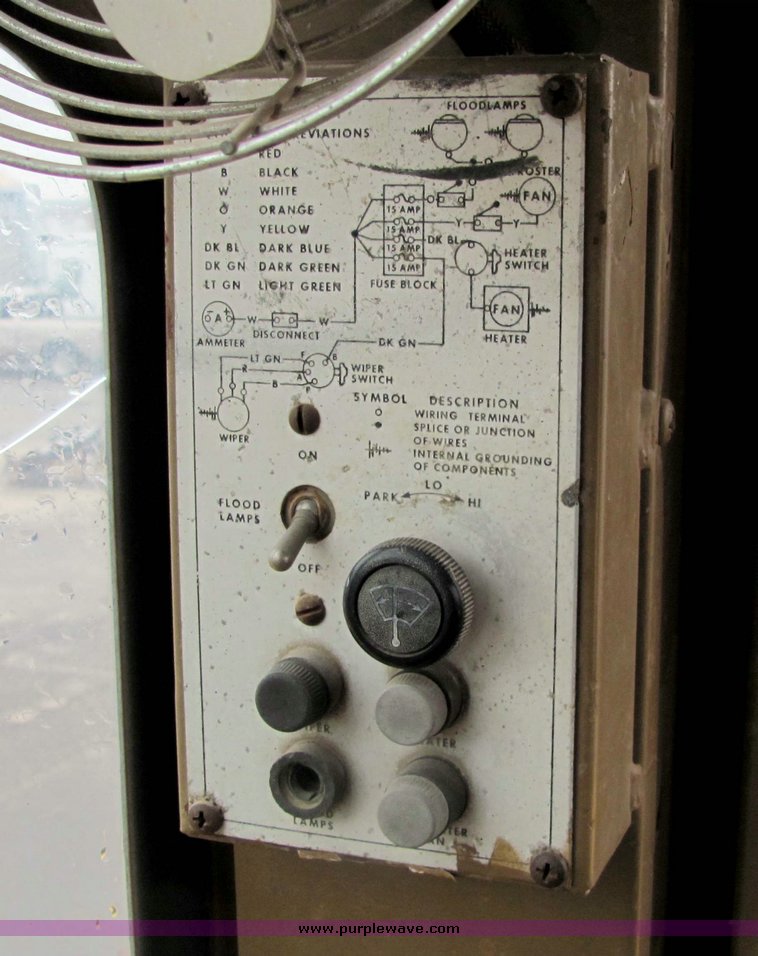 image for item 3282 1981 Caterpillar 950C wheel loader