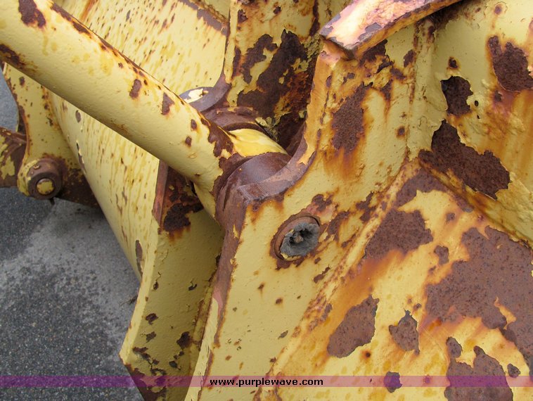 image for item 3282 1981 Caterpillar 950C wheel loader