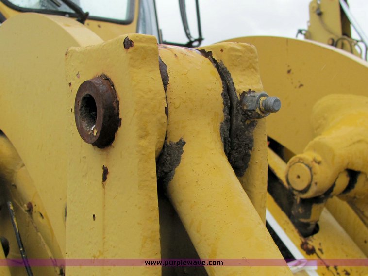 image for item 3282 1981 Caterpillar 950C wheel loader