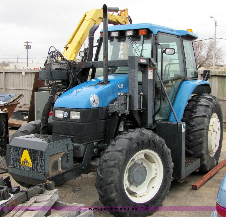 image for item 3283 New Holland TS100 tractor