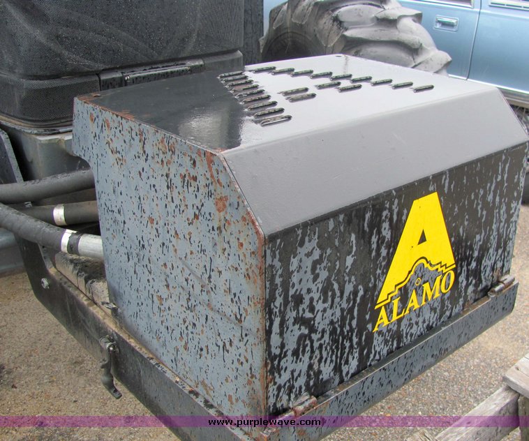 image for item 3283 New Holland TS100 tractor