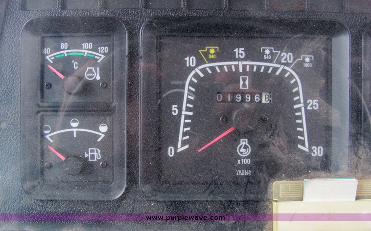 image for item 3283 New Holland TS100 tractor