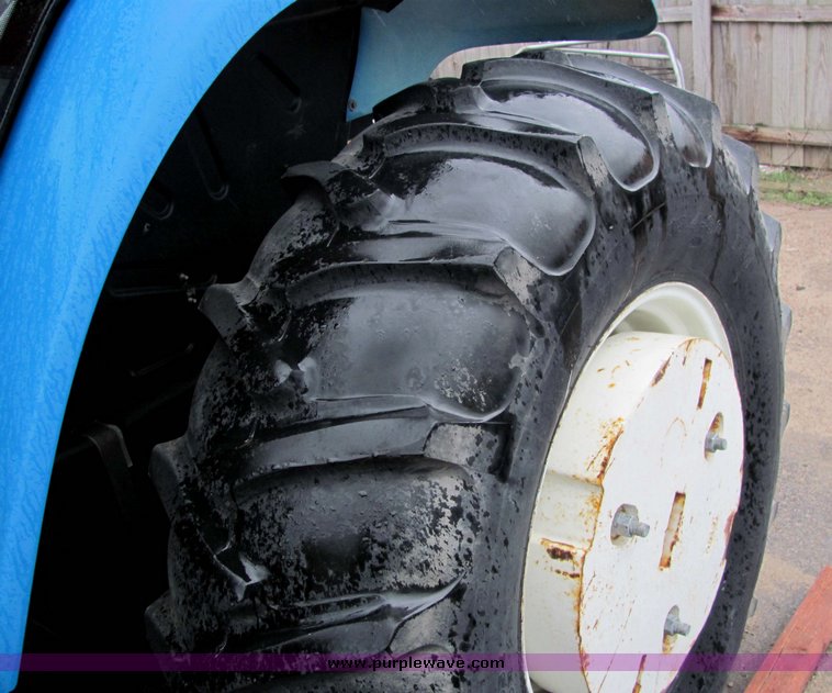 image for item 3283 New Holland TS100 tractor