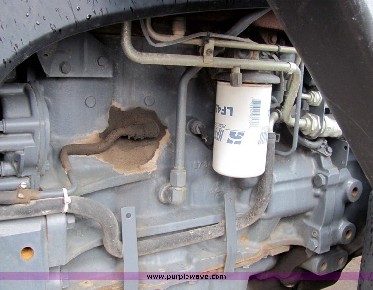 image for item 3283 New Holland TS100 tractor