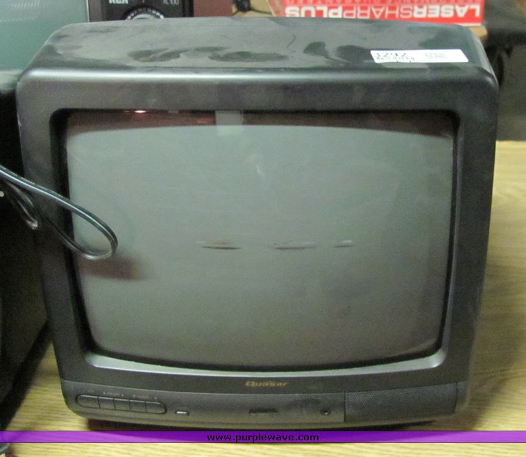 image for item 3292 Assorted electronics