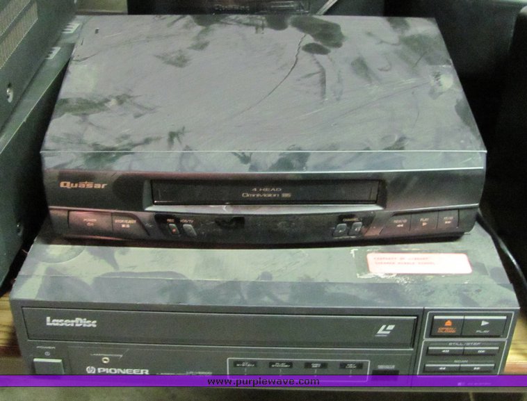 image for item 3292 Assorted electronics