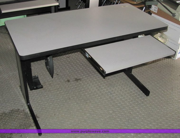 image for item 3295 (9) desks