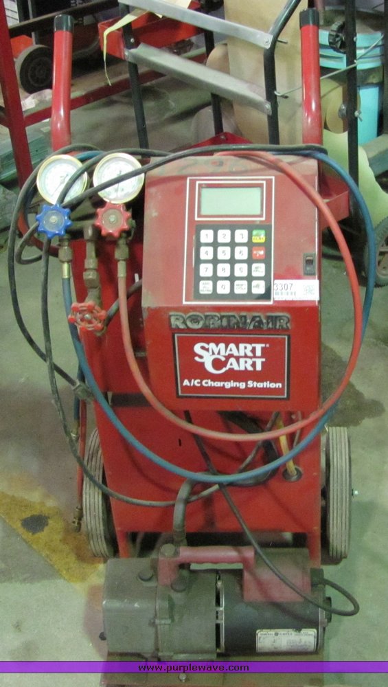 image for item 3307 Robin-Air Smart Cart R-12 recharging system