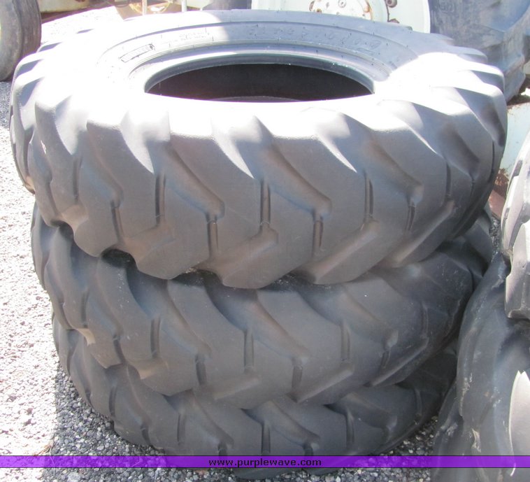 image for item 3311 (6) Firestone motor grader tires